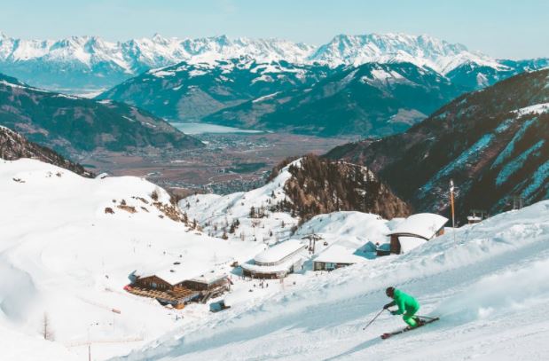 6 Best Ski Resorts In The World